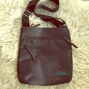 Dakine 4 pocket Crossbody Purse
